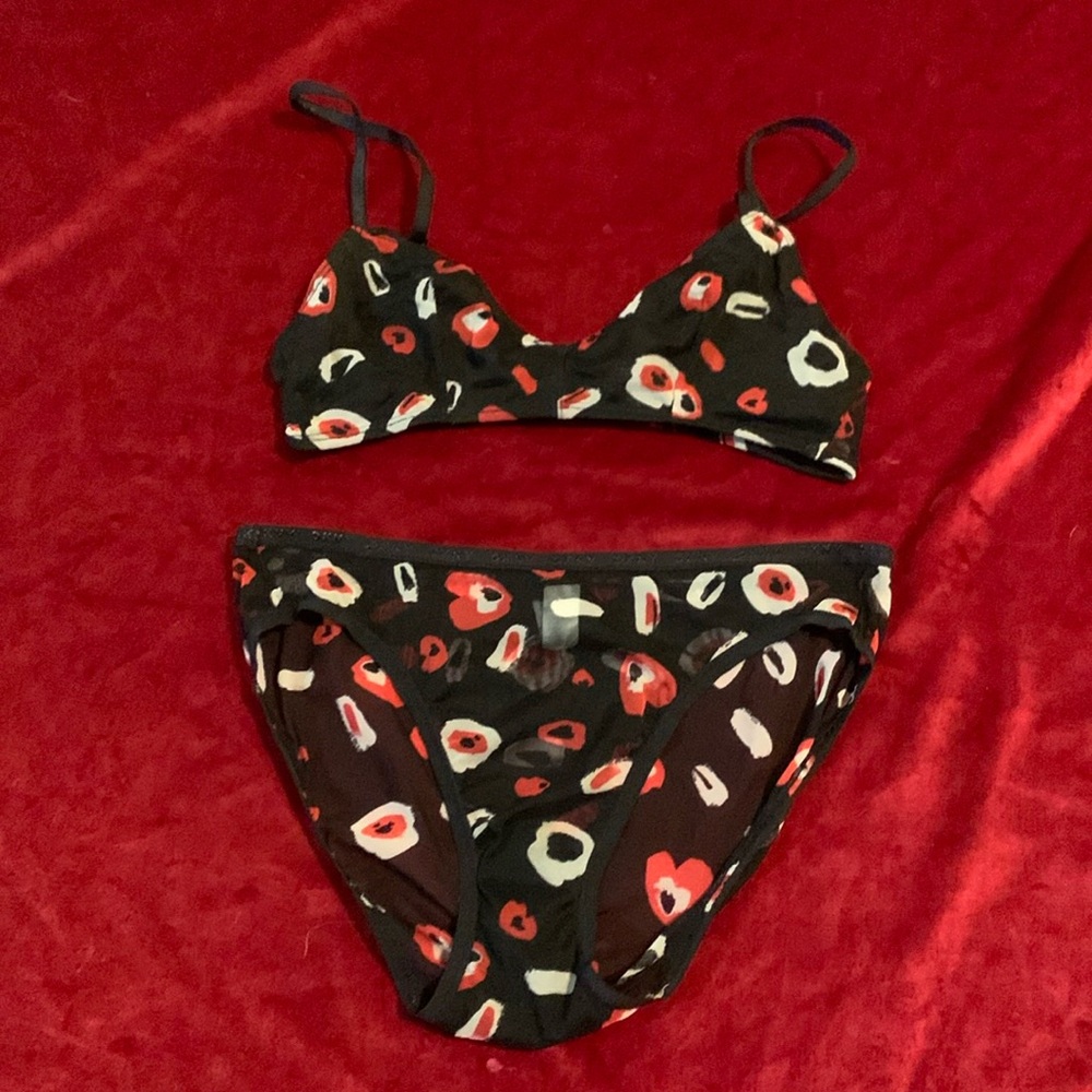 DKNY Black Bralette + Panty Semi-Sheer Set with Red Abstract Print Size Medium